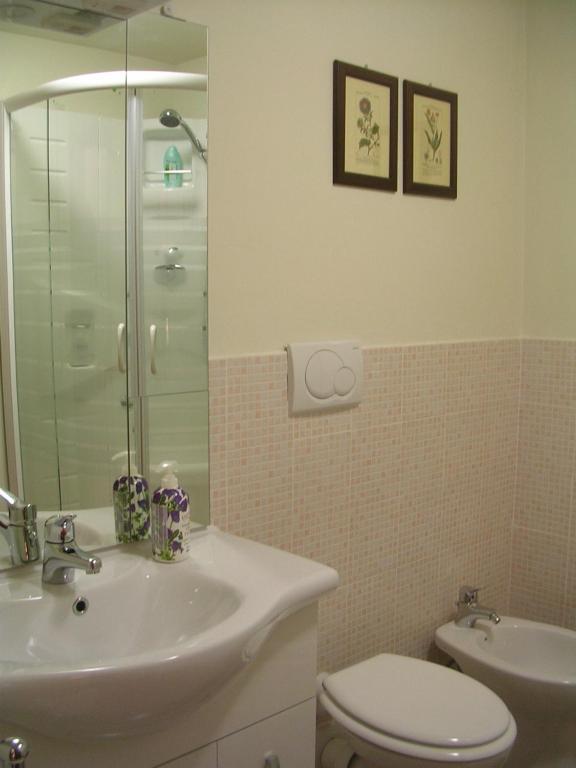 Ascoli Antica B&B Асколі-Пічено Номер фото