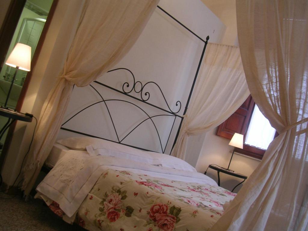 Ascoli Antica B&B Асколі-Пічено Номер фото